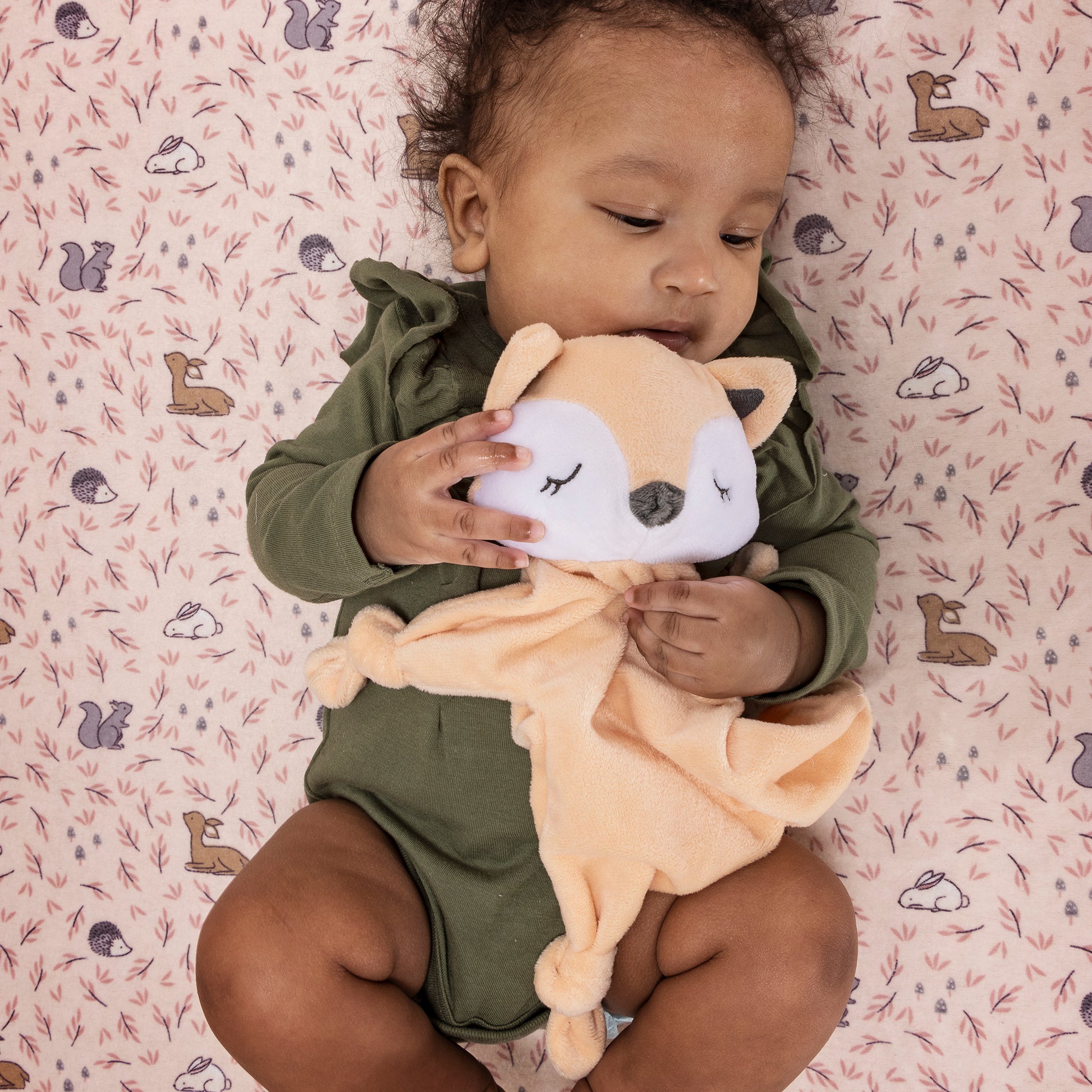  Fox Security Blanket;our soft cuddly companion is made with cozy plush pale orange fabric to help your baby stay calm and content.