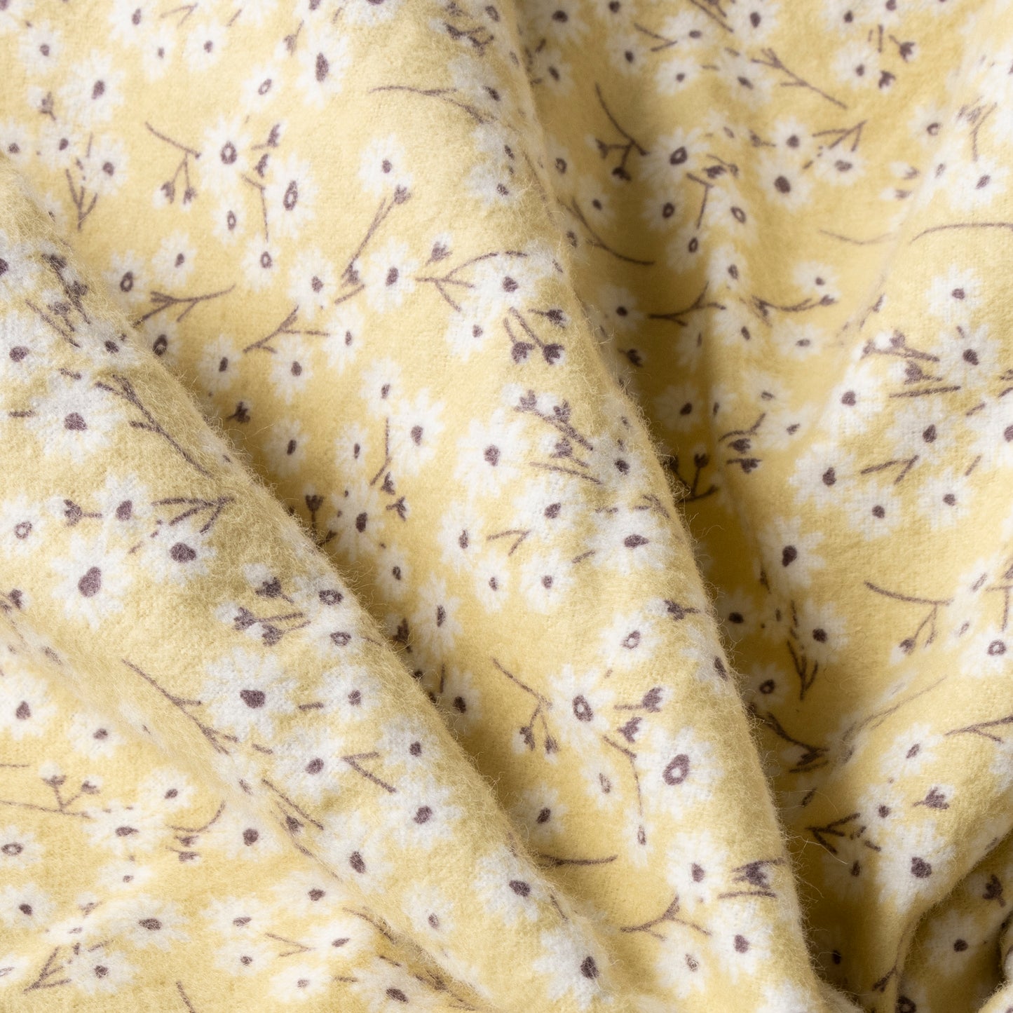  Golden Daisies Deluxe Flannel Fitted Crib Sheet - fabric details