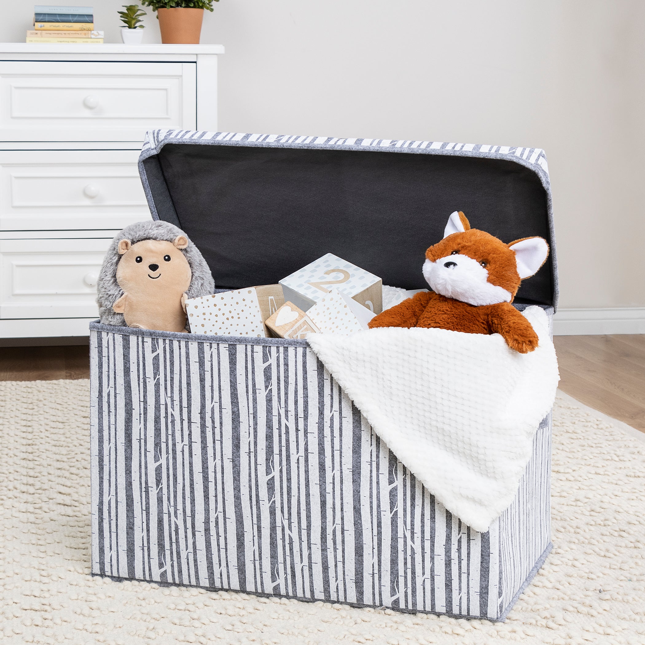 Teddy's toy box shop bed in a